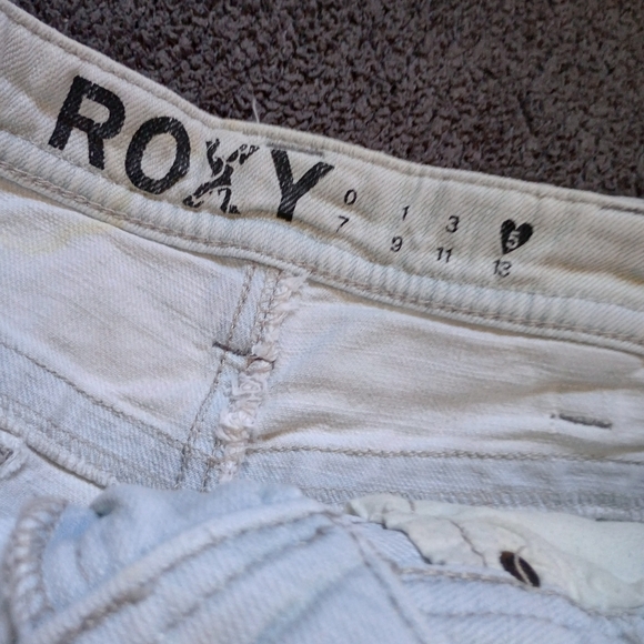 Roxy shorts - Picture 3 of 4